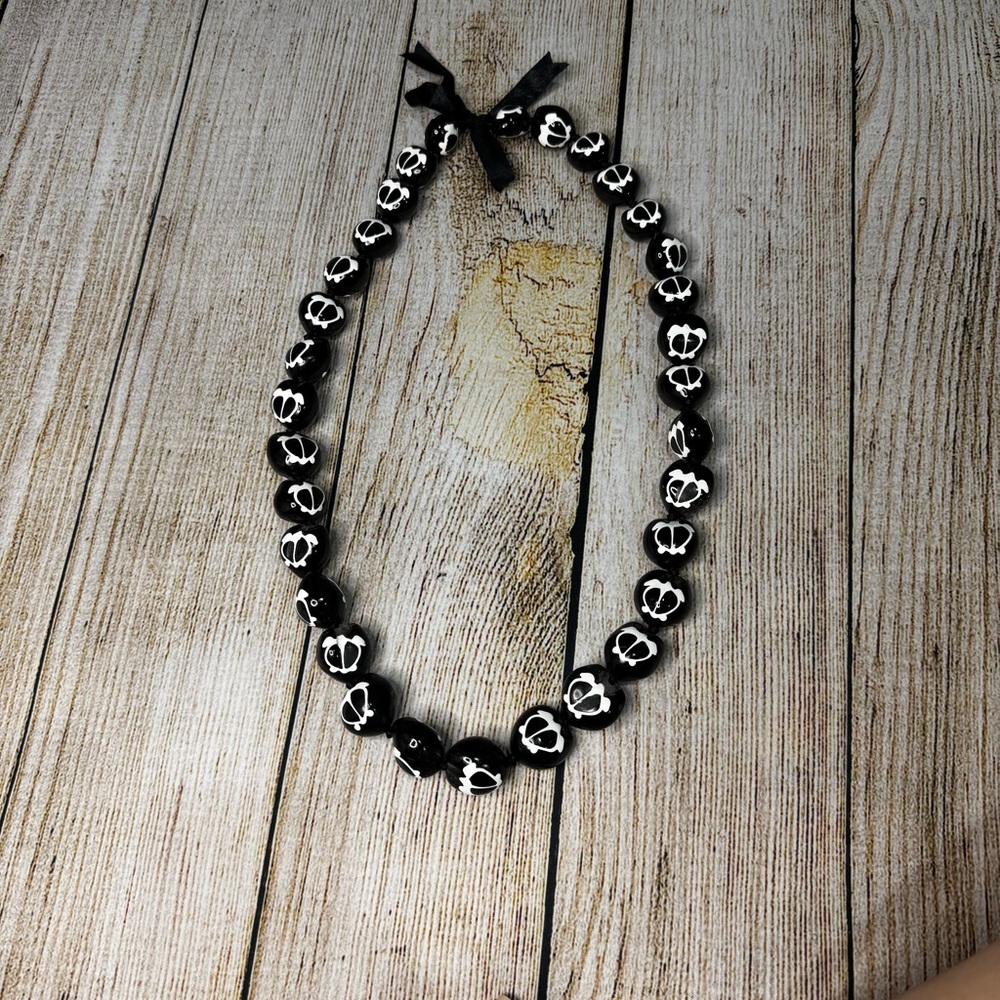White Honu Turtle Kukui Nut Lei Necklace NWOT